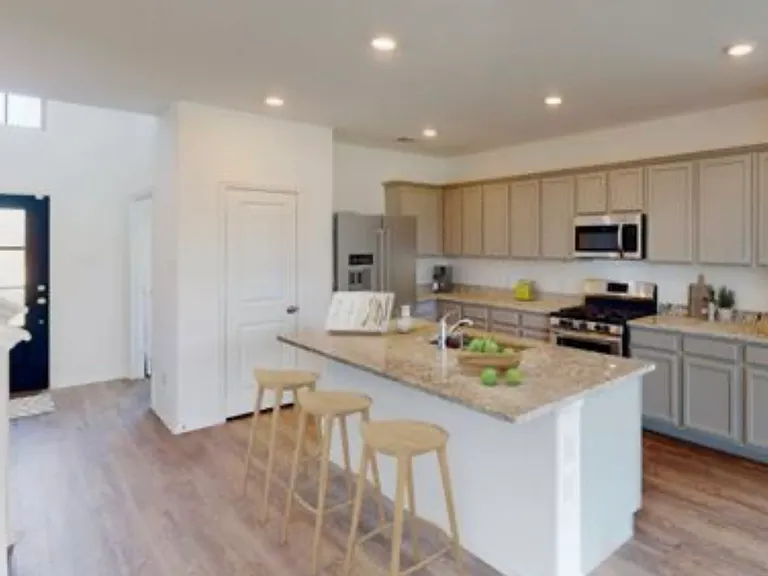 4847 Camden Bristol Dr — Photo 3