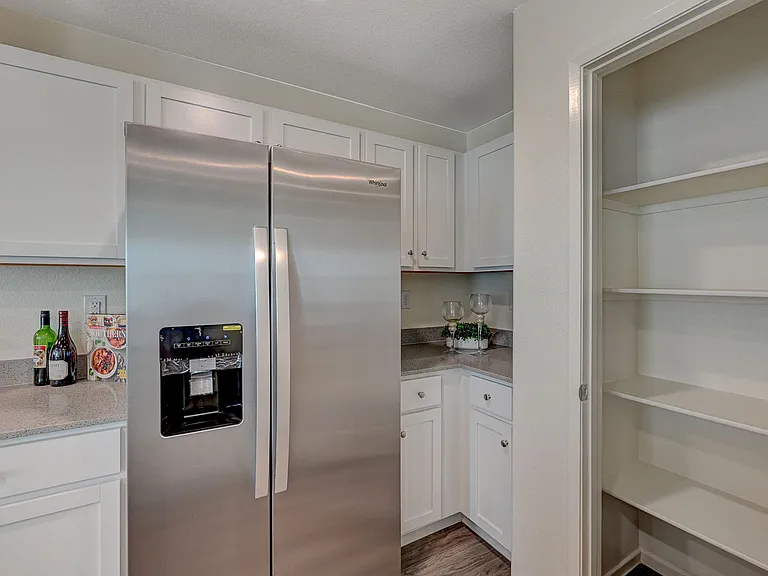 6923 Honor Hill St — Photo 16