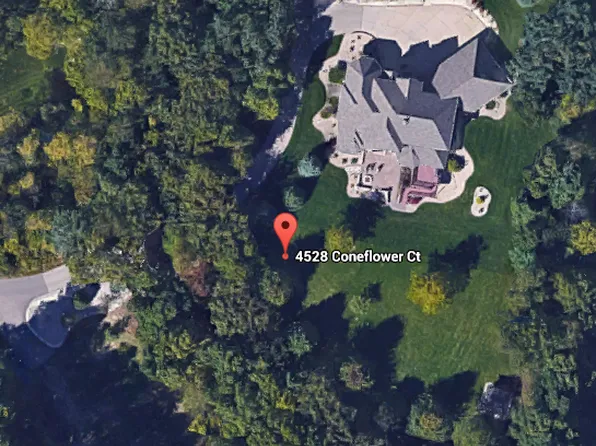 4528 Coneflower Ct, Middleton, WI 53562