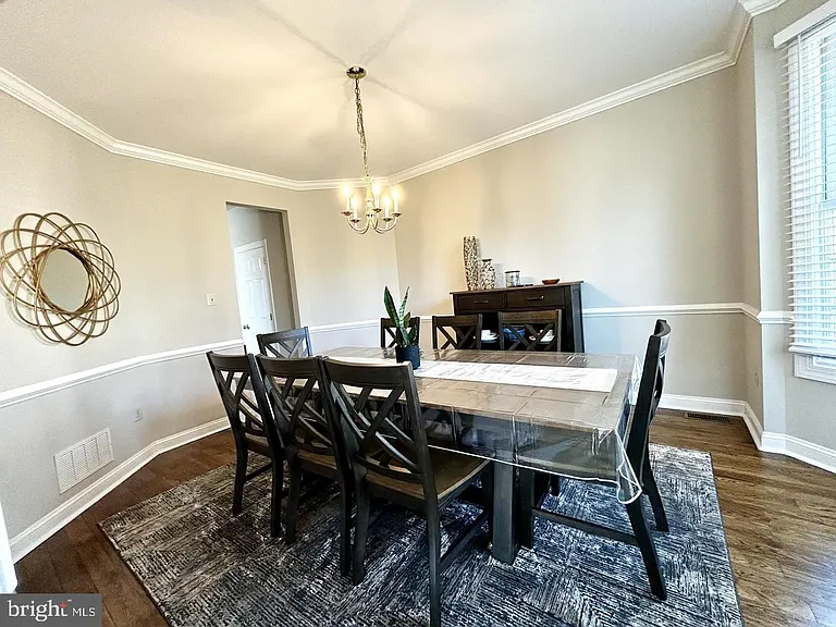 88 Granville Way — Photo 12