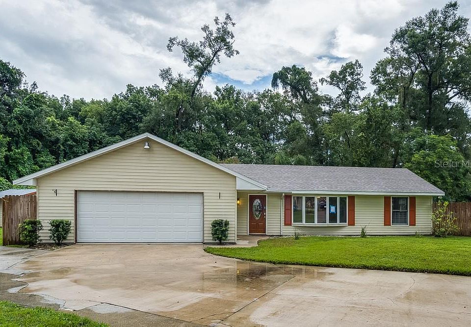1st image of 639 Vine Ct