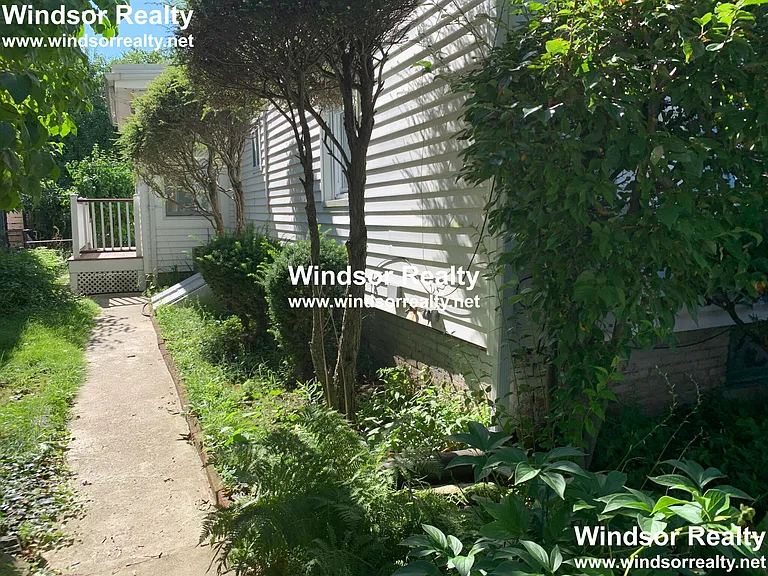 Holworthy St — Photo 30