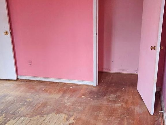 5th image of 3617 Dixon St