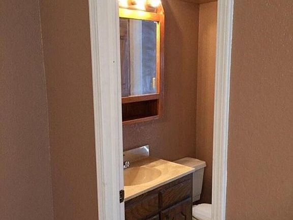 4th image of 644 N Union Ave APT B
