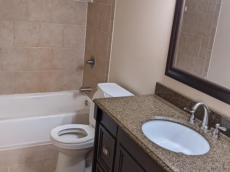 6032 Pickbourne St — Photo 9