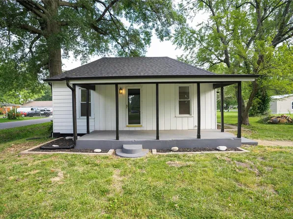 127 McKinley St, Worden, IL 62097