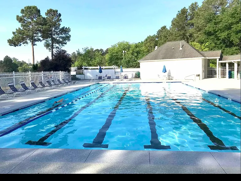 19 Boxwood Dr — Photo 18