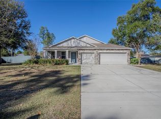 23543 Stream Ave, Sorrento, FL 32776