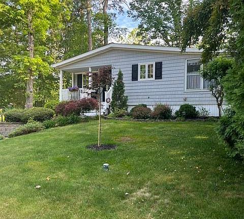 4th image of 39 Hibiscus Place #A