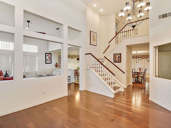 4th image of 2723 Cambridge Ave