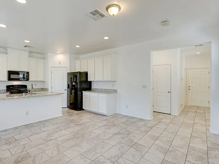 10768 Yarmouth Bay Ct — Photo 5