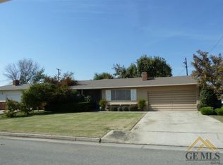 241 Maple St, Shafter, CA 93263