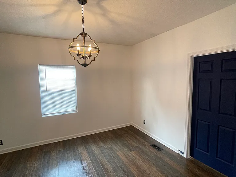 1131 Churchman Ave — Photo 9