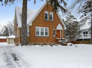 346 W Glade Rd, Palatine, IL 60067