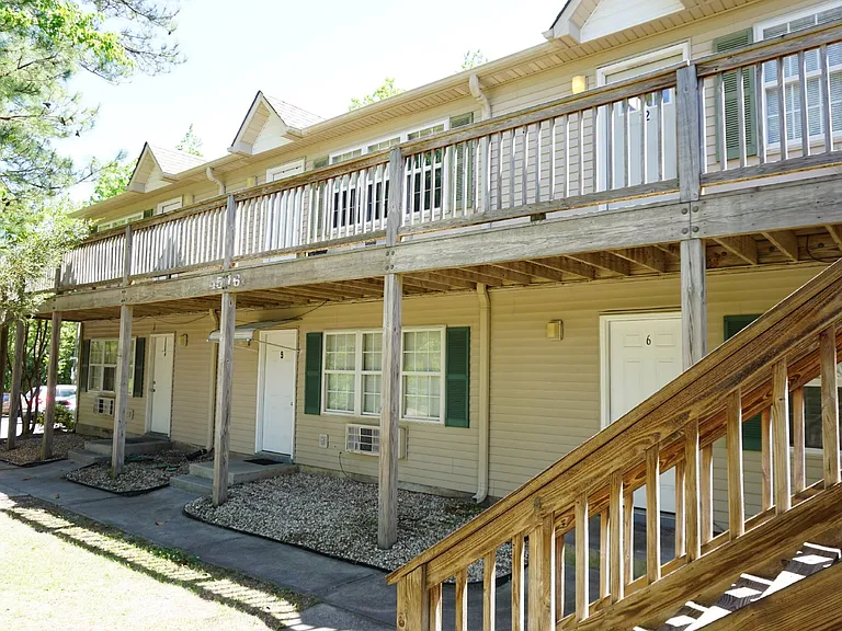 4516 Greentree Rd #9 — Photo 2