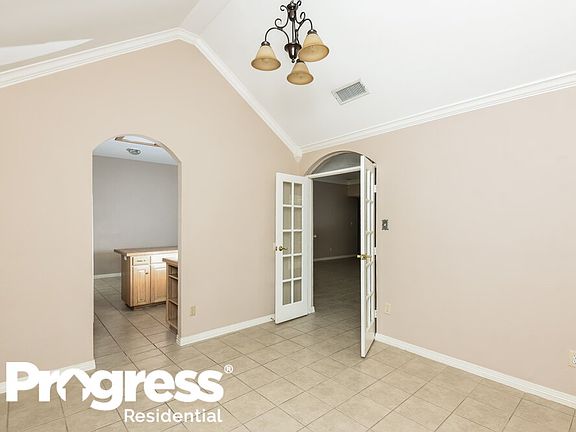 5th image of 2724 Willow Creek Ct