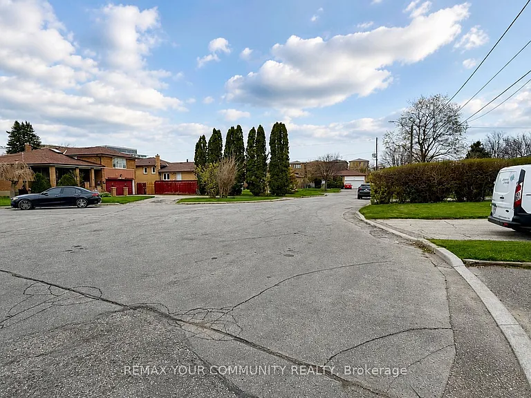 7 Digby Ct #MAIN — Photo 30