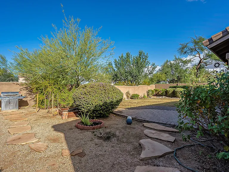 4926 E Duane Ln — Photo 44