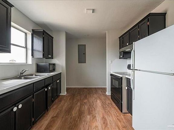 5th image of 707 Gabriella Ave