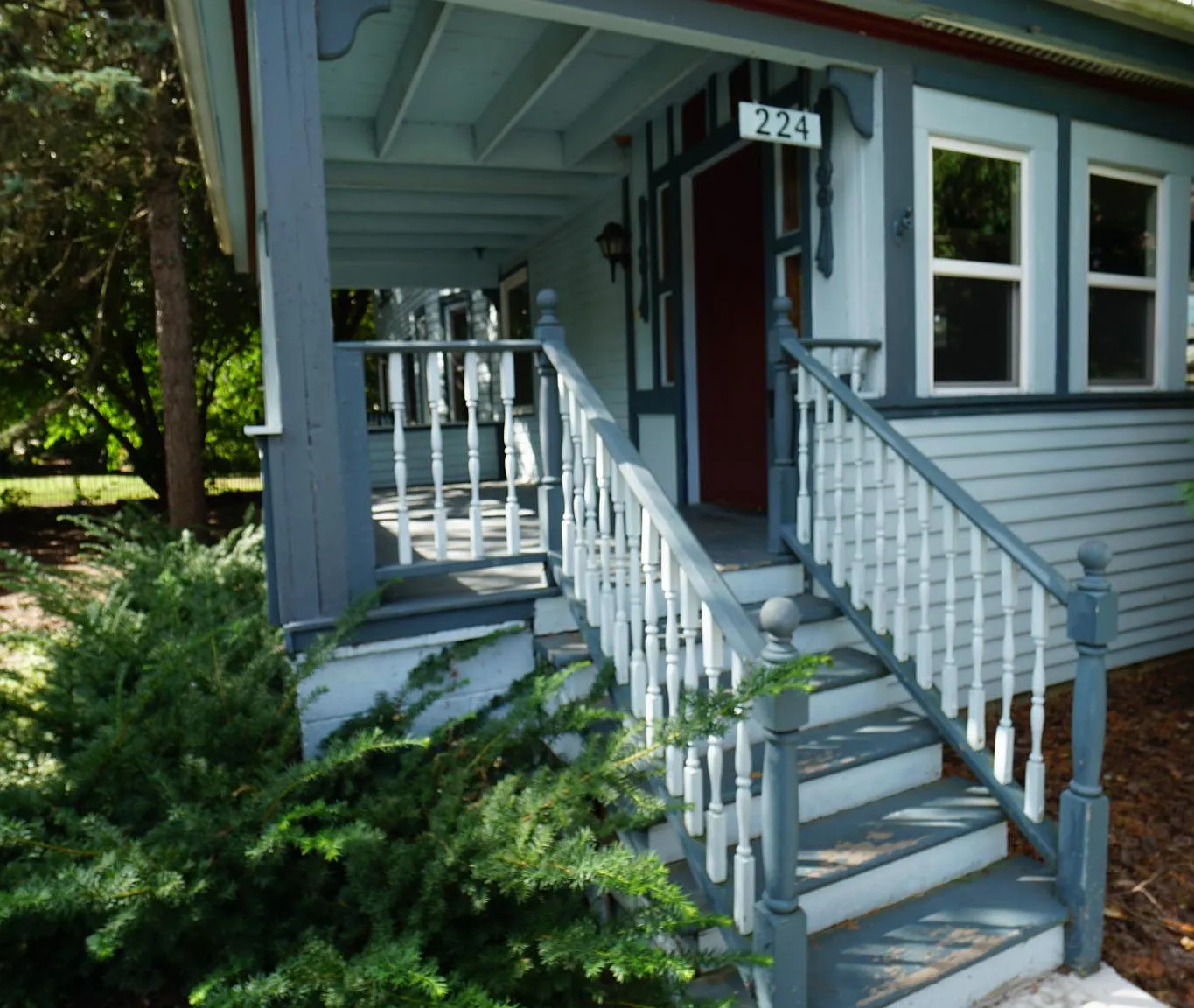 226 E Benton Ave — Photo 1