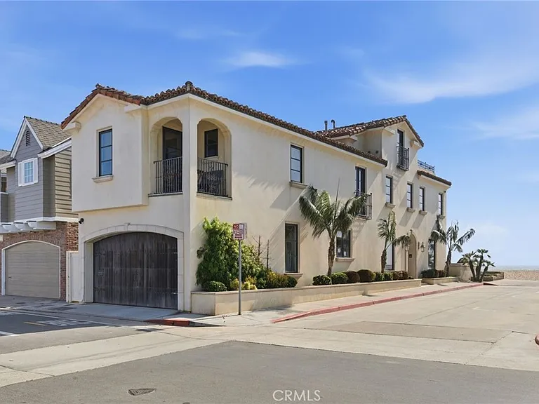 3715 Seashore Dr — Photo 36