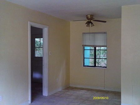 2nd image of 1621 Stanley Ave