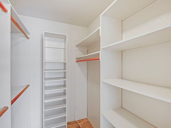 Walk-in closet