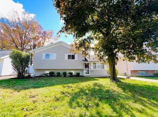 30404 Gebhart Pl, Eastlake, OH 44095