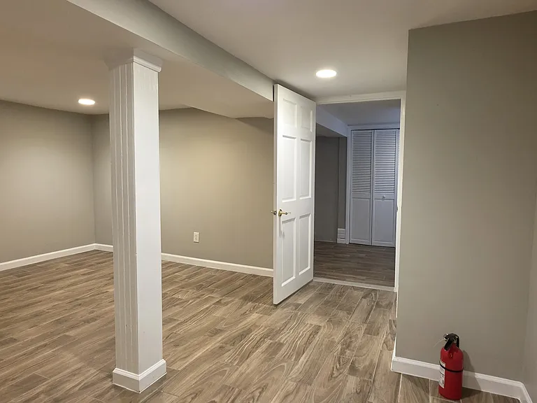 75 W 11th St #1F — Photo 18