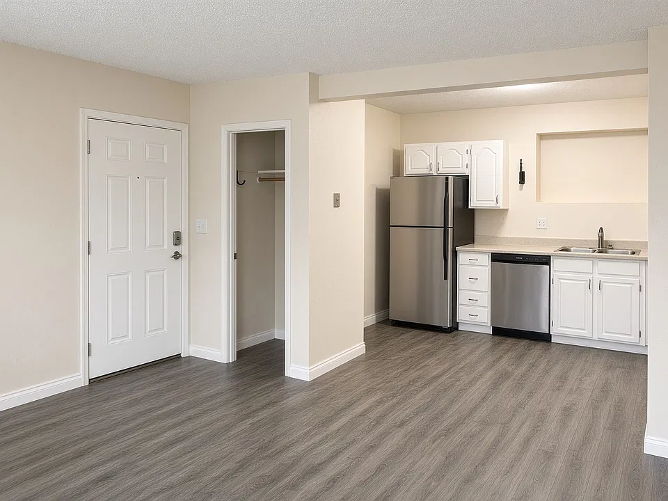 3401 E 15th Ave #2B