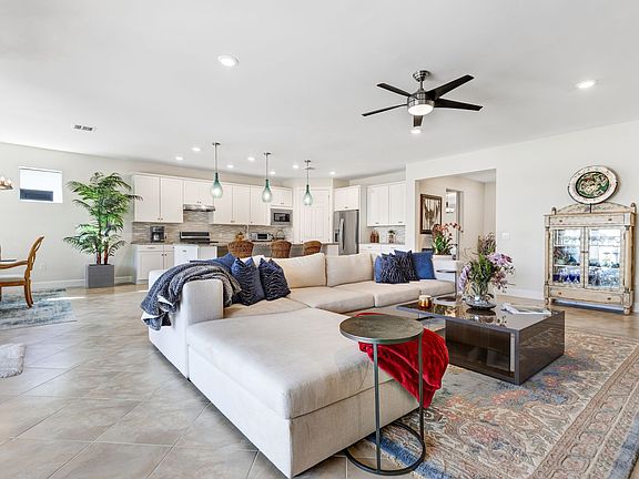 4th image of 7611 Winding Cypress Dr