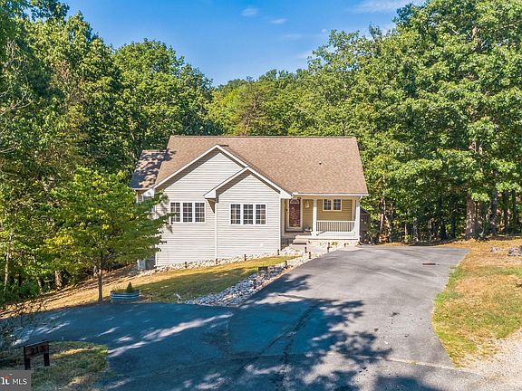 5th image of 214 Melrose Ct #300