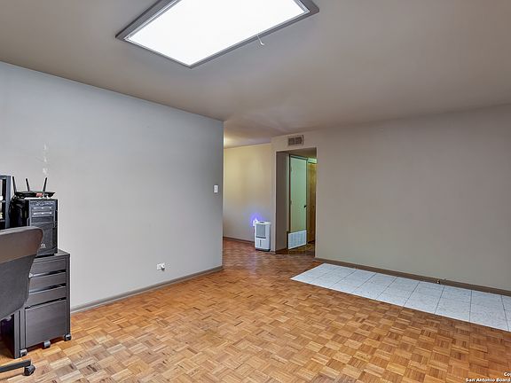 4th image of 6309 DOVE HILL DR