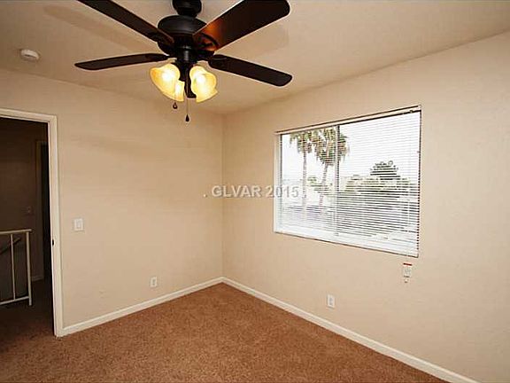 5th image of 1021 Coral Isle Way
