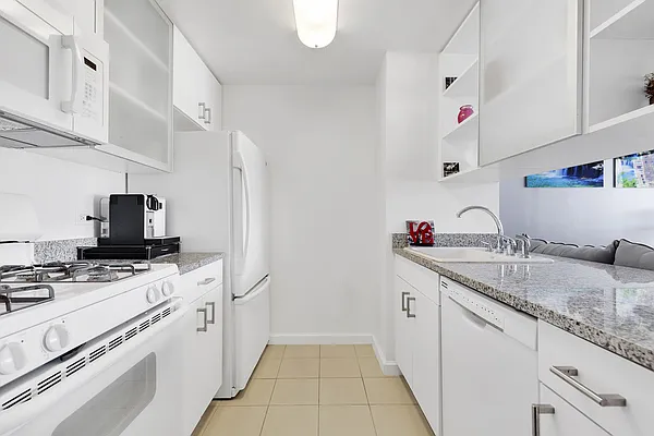 Rented by Cooper & Cooper Real Estate | media 56