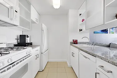 Rented by Cooper & Cooper Real Estate