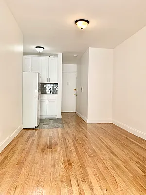 Rented by Living New York | media 10