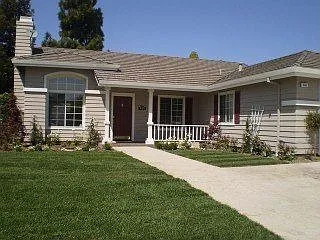 850 Del Monte Dr photo 1