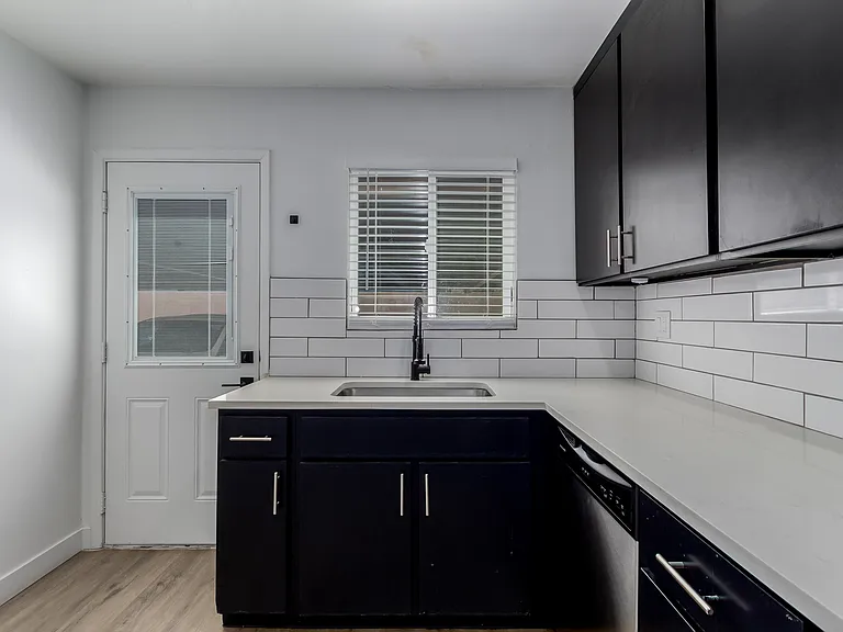 4120 N 45th Pl — Photo 1