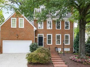 2124 Village Poin, Atlanta, GA 30319