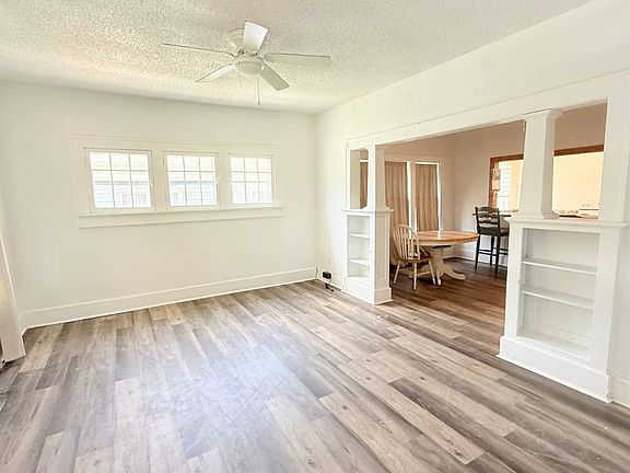 5th image of 2107 Main St