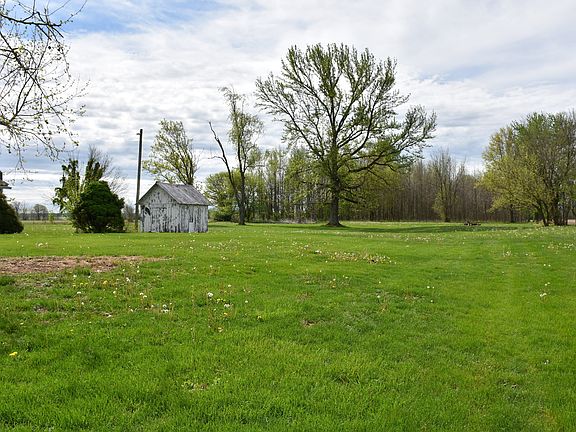 5th image of 8543 W McClure Rd