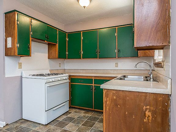 4th image of 2206 Cottonwood Pl