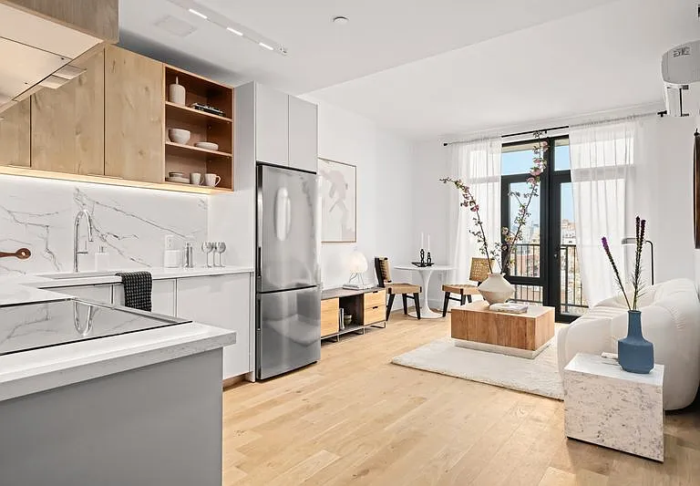 597 Grand St #525 — Photo 5
