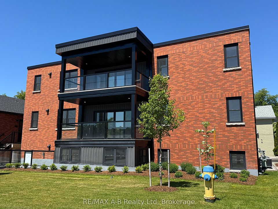 1st image of 74A Church St #1