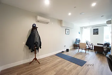 Rented by Rennit Inc.