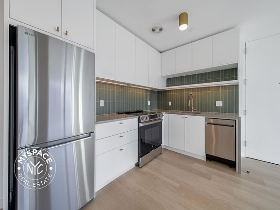 3rd image of 527 Grand Ave #300