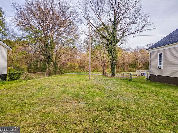 2nd image of 319 S McLin St SW