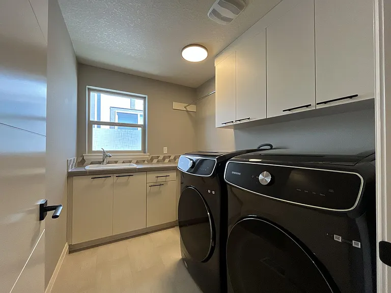 12100 SW 173rd Ter — Photo 57