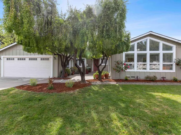 16236 Roseleaf Ln, Los Gatos, CA 95032